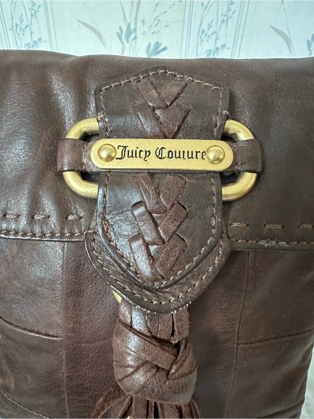 Juicy Couture Vintage Leather Crossbody - Picture 3 of 15